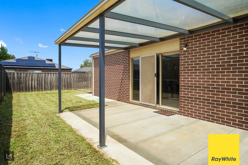 Photo - 64 Lamington Drive, Tarneit VIC 3029 - Image 13