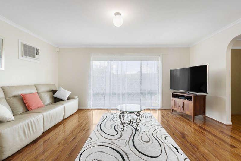 Photo - 6/4 Lang Road, Mount Waverley VIC 3149 - Image 4