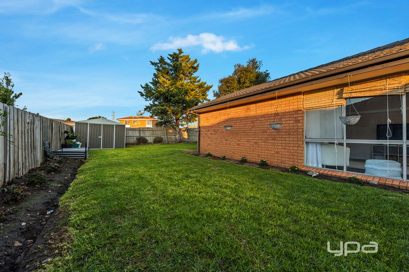 Photo - 64 Magnolia Street, St Albans VIC 3021 - Image 13