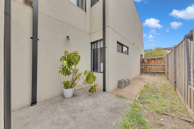 Photo - 64 Marwood Avenue, Truganina VIC 3029 - Image 15