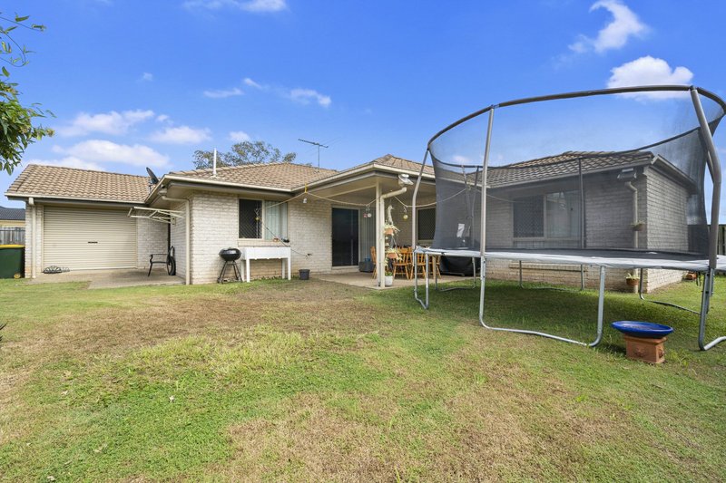 Photo - 64 Mayes Circuit, Caboolture QLD 4510 - Image 7