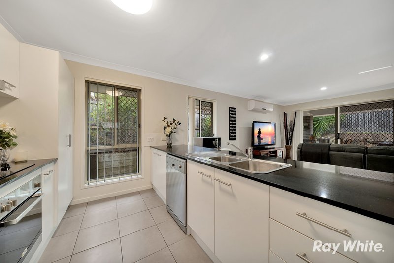 Photo - 64 Mclachlan Court, Willow Vale QLD 4209 - Image 3