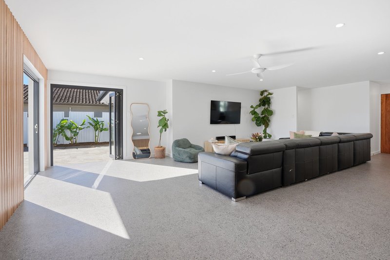 Photo - 64 Melaleuca Drive, Palm Beach QLD 4221 - Image 13