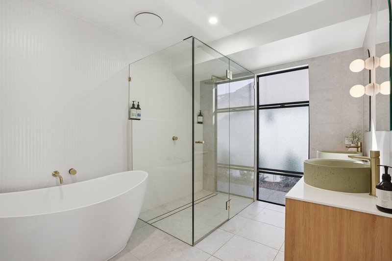 Photo - 64 Melaleuca Drive, Palm Beach QLD 4221 - Image 25