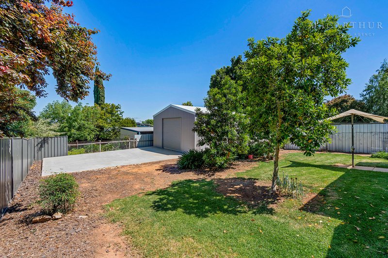 Photo - 64 Mimosa Drive, Mount Austin NSW 2650 - Image 12