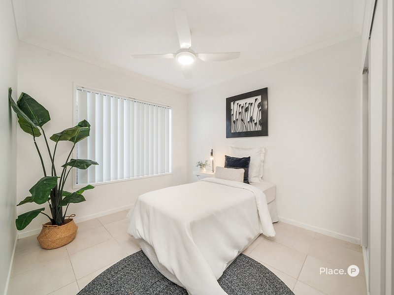 Photo - 64 Morna Street, Newport QLD 4020 - Image 12