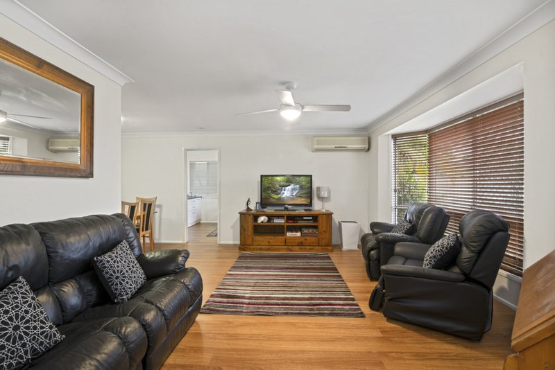 Photo - 64 Murtha Drive, Elanora QLD 4221 - Image 3