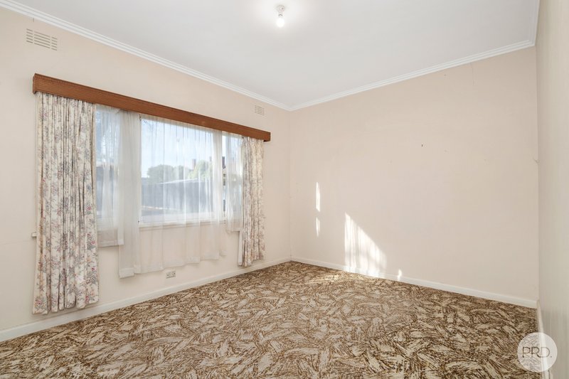 Photo - 64 Napier Street, Creswick VIC 3363 - Image 12