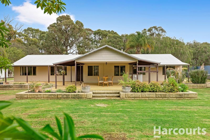 Photo - 64 Newnham Road, Lake Clifton WA 6215 - Image 2