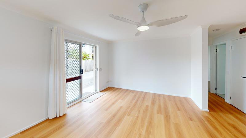 Photo - 6/4 Nyrang Avenue, Palm Beach QLD 4221 - Image 4