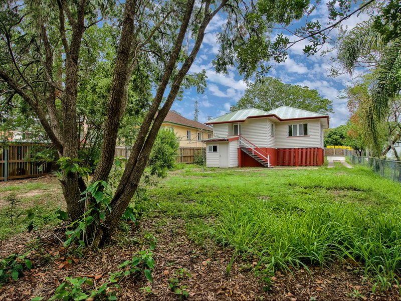 Photo - 64 Ogden Street, Stafford QLD 4053 - Image 2