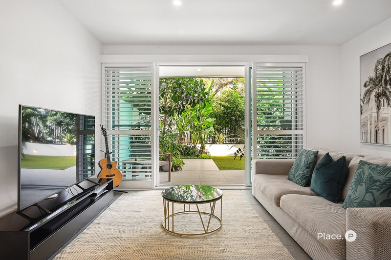 Photo - 64 Oxford Street, Bulimba QLD 4171 - Image 28