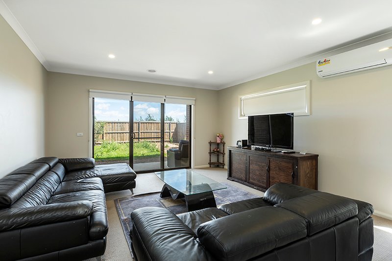 Photo - 64 Parliament Street, Point Cook VIC 3030 - Image 4