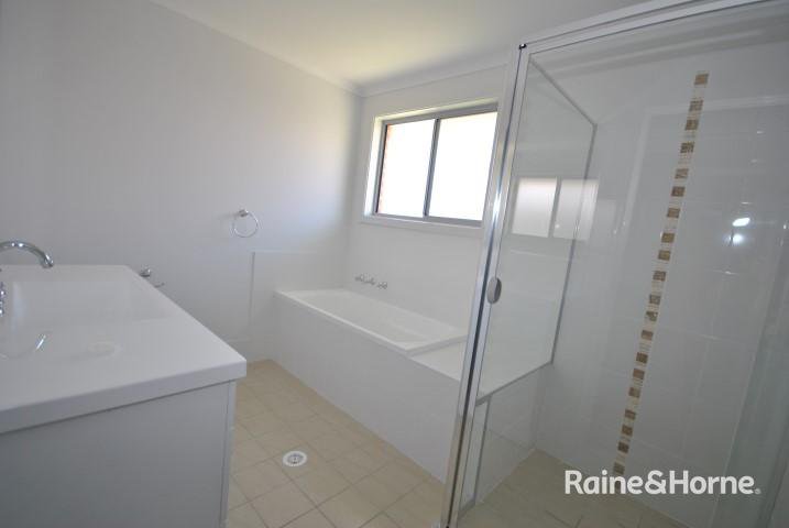 Photo - 64 Peppermint Drive, Worrigee NSW 2540 - Image 3