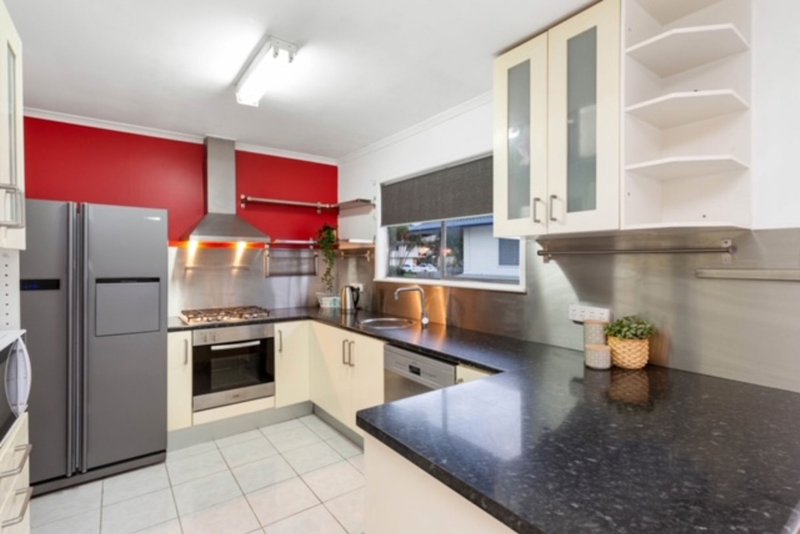 Photo - 64 Peter Street, Strathpine QLD 4500 - Image 9