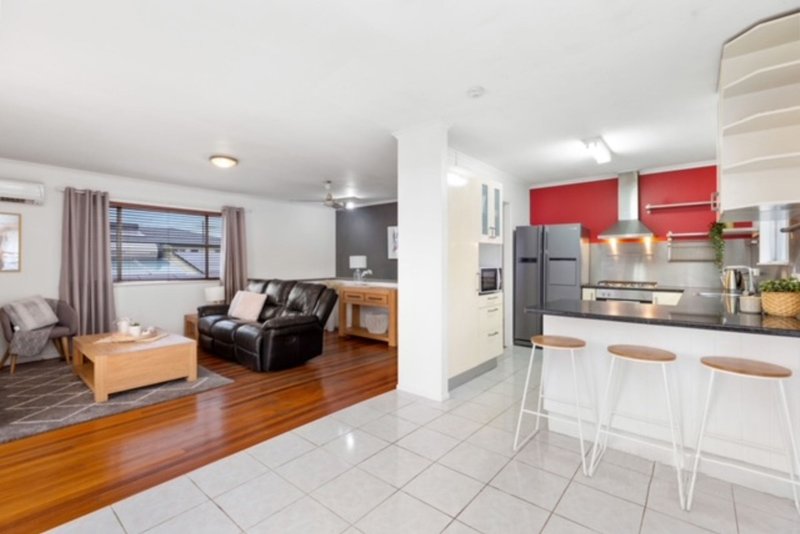 Photo - 64 Peter Street, Strathpine QLD 4500 - Image 10