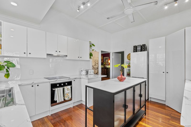 Photo - 64 Pine Mountain Road, North Ipswich QLD 4305 - Image 4