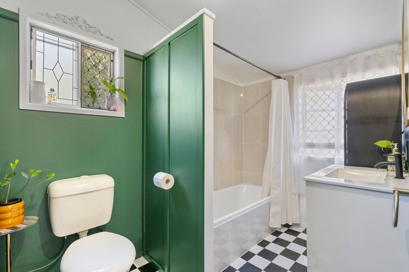 Photo - 64 Pine Mountain Road, North Ipswich QLD 4305 - Image 18