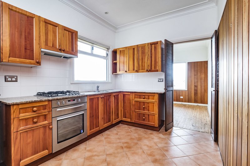 Photo - 64 Prescott Avenue, Dee Why NSW 2099 - Image 3