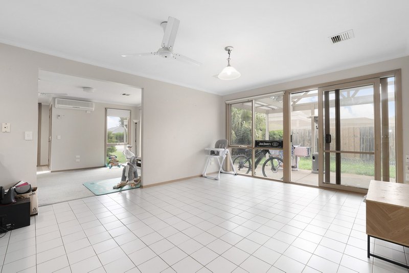 Photo - 64 Purchas Street, Werribee VIC 3030 - Image 3