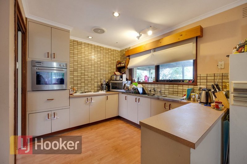 Photo - 64 Rawdon Hill Drive, Dandenong North VIC 3175 - Image 4