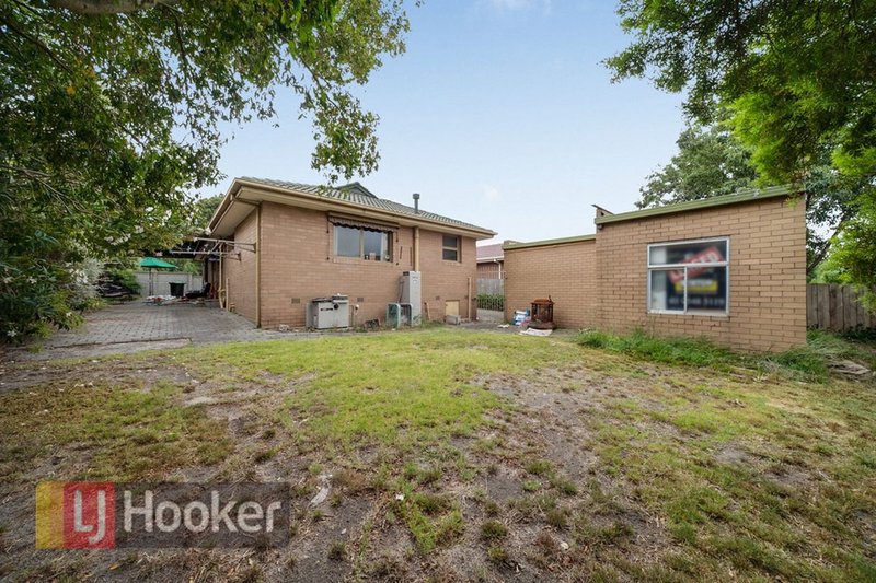 Photo - 64 Rawdon Hill Drive, Dandenong North VIC 3175 - Image 8