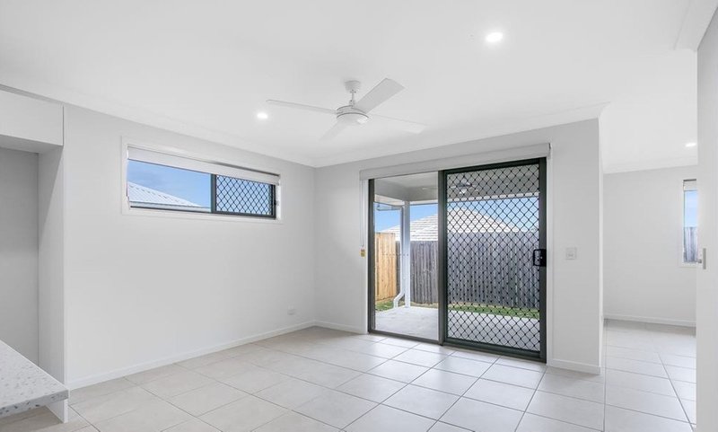 Photo - 64 Regatta Circuit, Burpengary QLD 4505 - Image 4