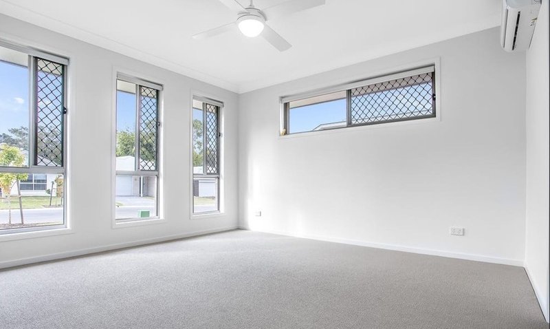 Photo - 64 Regatta Circuit, Burpengary QLD 4505 - Image 11