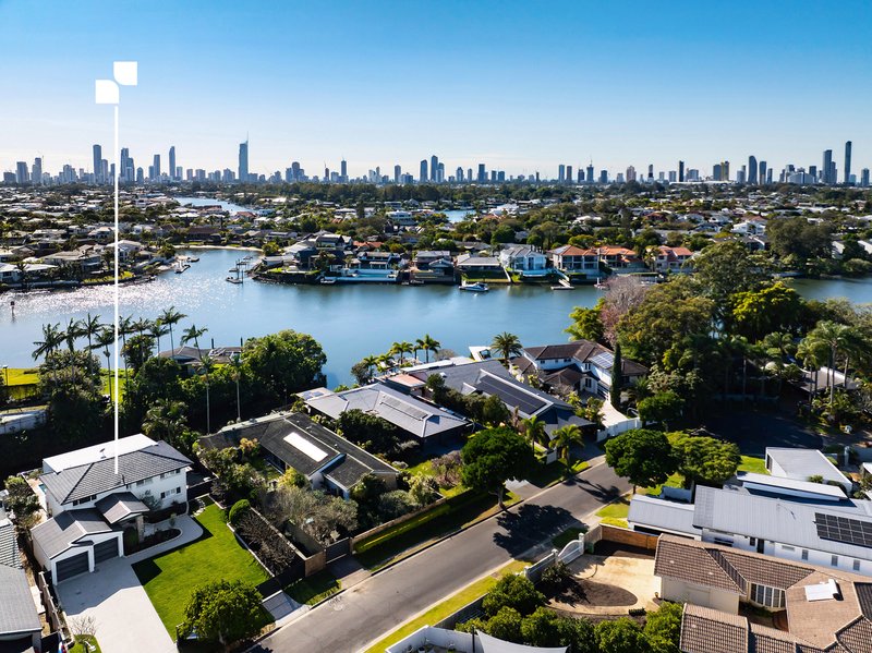 Photo - 64 River Crescent, Broadbeach Waters QLD 4218 - Image 28
