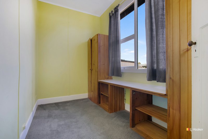 Photo - 64 Saunders Street, Wynyard TAS 7325 - Image 9