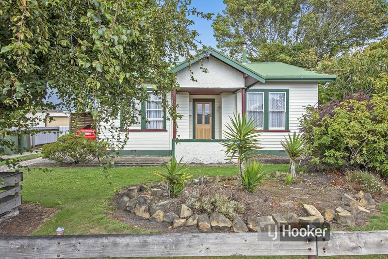 64 Saunders Street, Wynyard TAS 7325