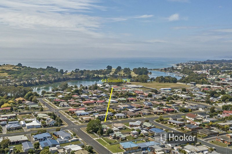 Photo - 64 Saunders Street, Wynyard TAS 7325 - Image 2