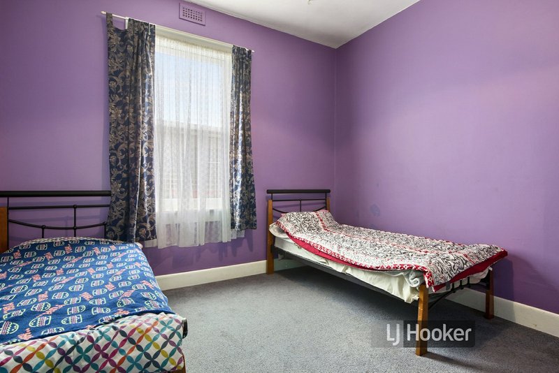 Photo - 64 Saunders Street, Wynyard TAS 7325 - Image 8