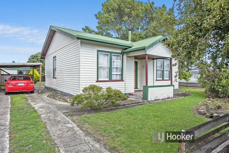 Photo - 64 Saunders Street, Wynyard TAS 7325 - Image 10