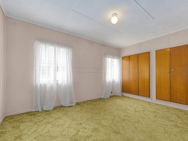 Photo - 64 Sizer Street, Everton Park QLD 4053 - Image 3