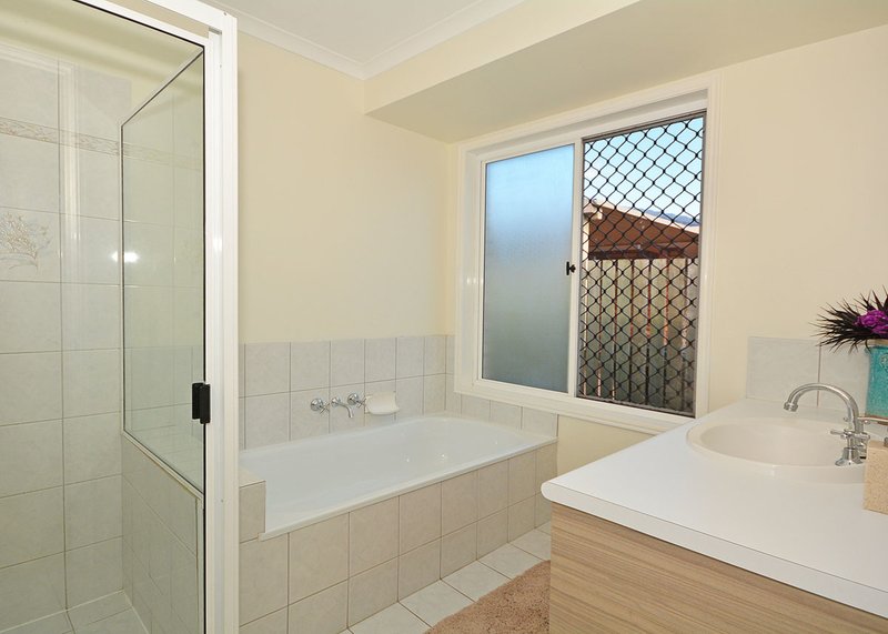 Photo - 64 Snapper Street, Kawungan QLD 4655 - Image 3