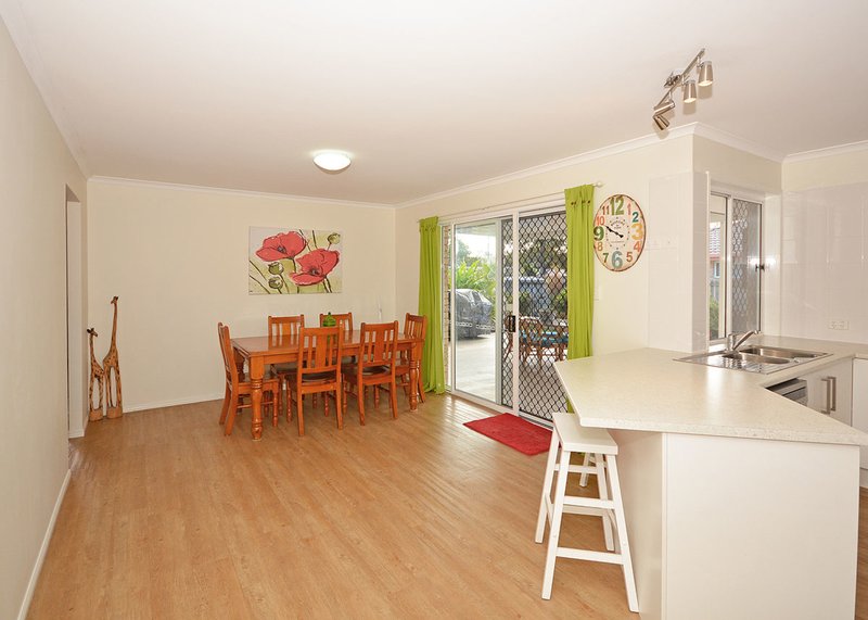 Photo - 64 Snapper Street, Kawungan QLD 4655 - Image 11