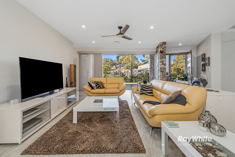 Photo - 64 Spinnaker Boulevard, Newport QLD 4020 - Image 11