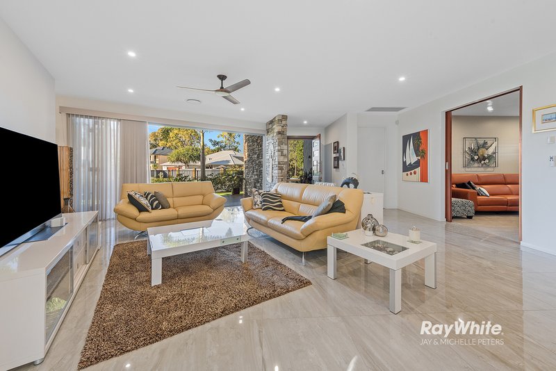 Photo - 64 Spinnaker Boulevard, Newport QLD 4020 - Image 12