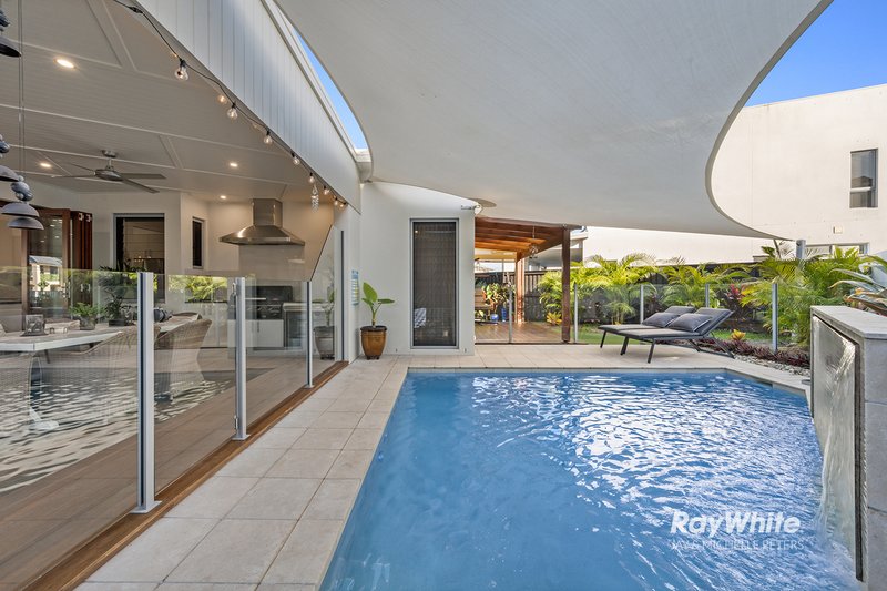 Photo - 64 Spinnaker Boulevard, Newport QLD 4020 - Image 18