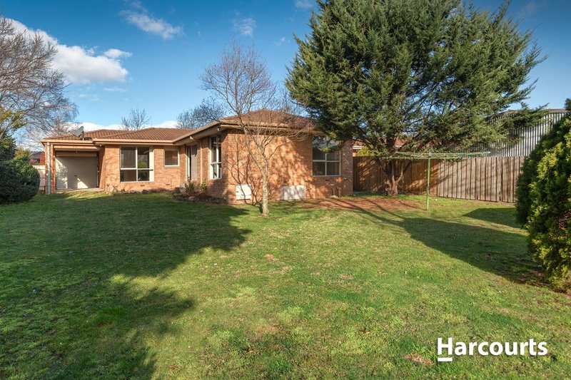 Photo - 64 St Boswells Avenue, Berwick VIC 3806 - Image 11