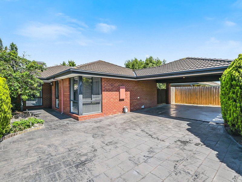 Photo - 64 Strathaird Drive, Narre Warren South VIC 3805 - Image 16