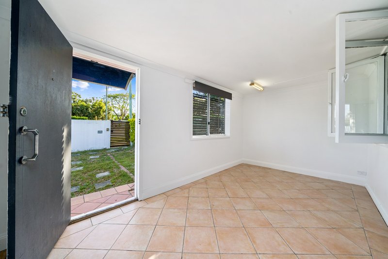 Photo - 64 Strathpine Road, Bald Hills QLD 4036 - Image 9