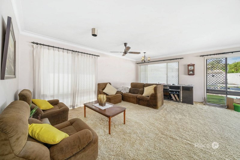 Photo - 64 Sunnyside Road, Newport QLD 4020 - Image 9