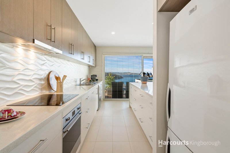 Photo - 6/4 Tanina Mews, Kingston Beach TAS 7050 - Image 3