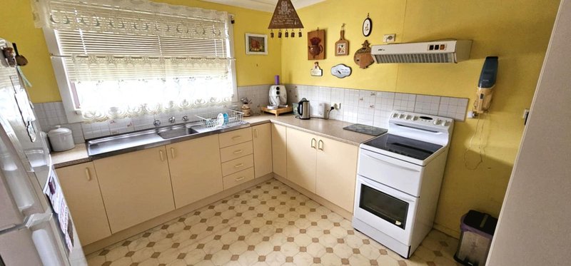 Photo - 64 Thomas Street, Moruya NSW 2537 - Image 5