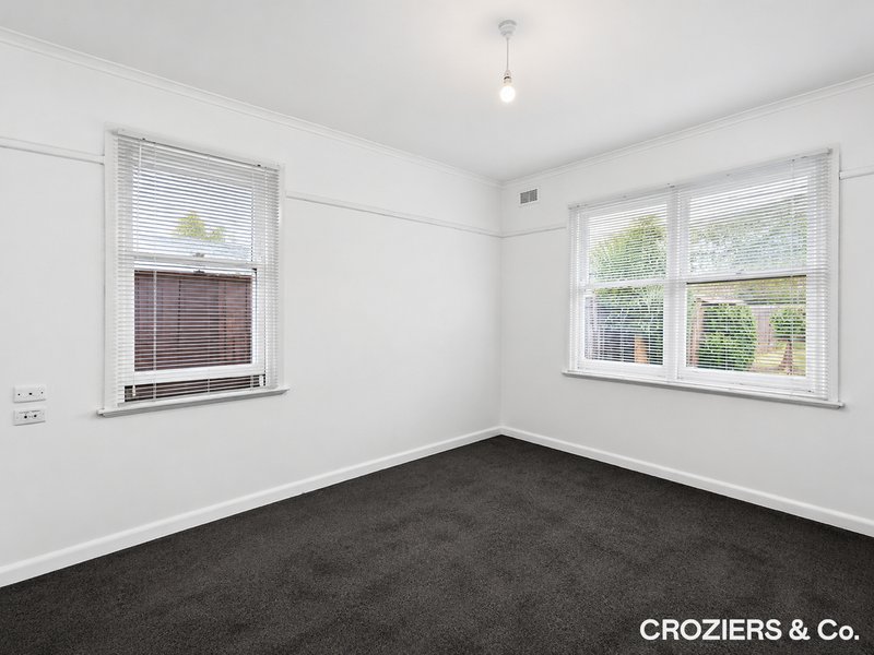 Photo - 64 Tobruk Avenue, Heidelberg West VIC 3081 - Image 4