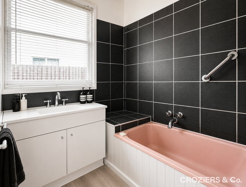 Photo - 64 Tobruk Avenue, Heidelberg West VIC 3081 - Image 5