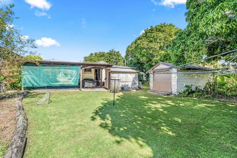 Photo - 64 Totness Street, Torquay QLD 4655 - Image 19