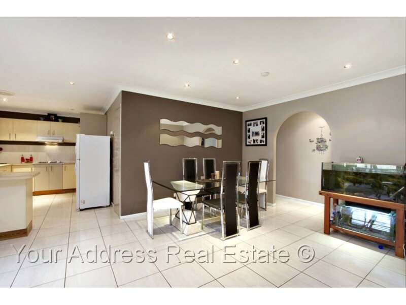 Photo - 64 Tovey Road, Boronia Heights QLD 4124 - Image 2